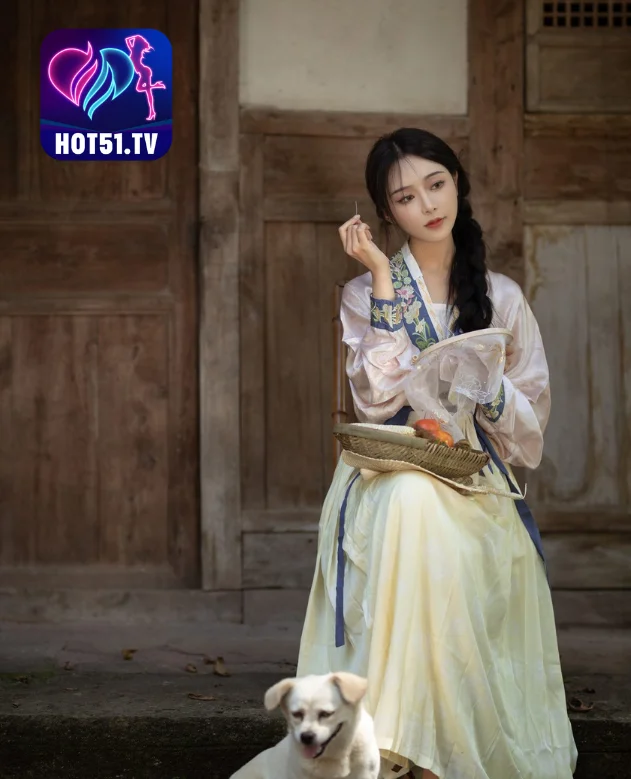 Su Mei Zai Lu Shang-Hot51tv