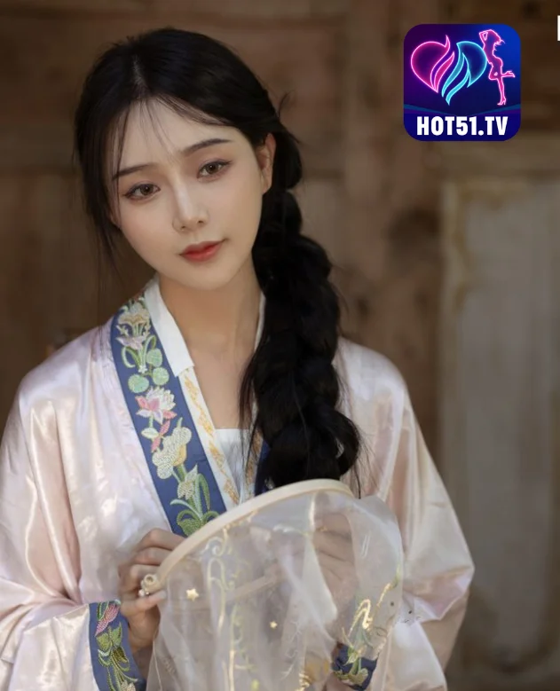 Su Mei Zai Lu Shang-Hot51tv