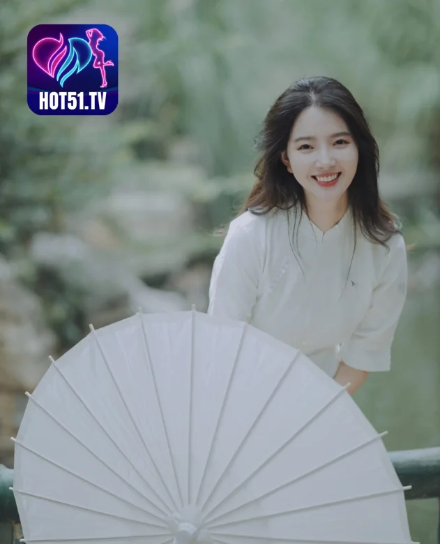 You are currently viewing Nữ Thần Trung Quốc You Ling Hu Zi: Ngôi Sao Nổi Bật Trên Hot51 và Hành Trình Đẹp Như Mơ Của Mình . Beautiful girl Goddess